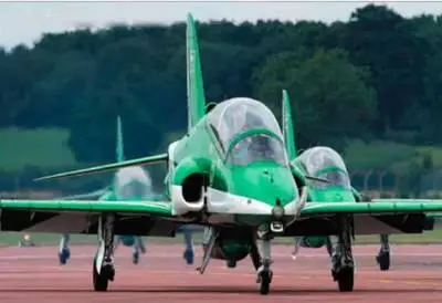 УТС Хок 65А пилотажной группы Saudi Hawks Транспортный самолет Локхид - фото 119