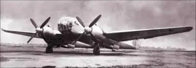 Су12 УТБ2 В 1947 г был построен и вышел на летные испытания - фото 16