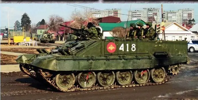 Тяжелая боевая машина огнеметчиков БМОТ Артиллерийскийтягач - фото 122