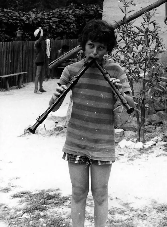 Илл 7 Банк конца 1970х Один из детей Илл 8 Банк 1970х Групповая - фото 21