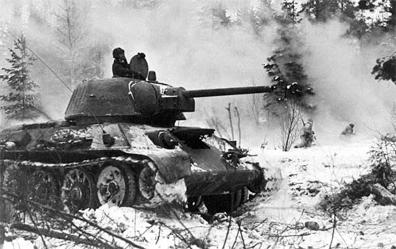 Бой у поселка 5 Ленинградский фронт 1943 год Обратите внимание на открытые - фото 5