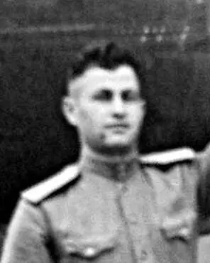 Я родился в мае 1922 года в Молдавии В 1930 году наша семья переехала в Крым - фото 90