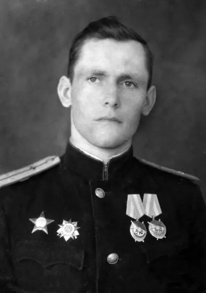 Я родился на Украине в 1921 году Шел 1940 год я учился в последнем классе - фото 13