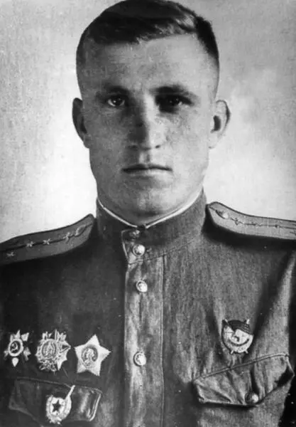 Пошивальников Сергей Демьянович С ходу сбили три самолета из переднего звена - фото 16