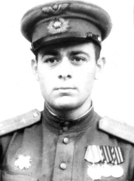 Родился я на Украине в городе Умани Жили мы света белого не видели Белого - фото 35