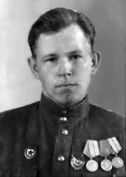 Я родился 20 мая 1920 года в г Калинин ныне Тверь Родители мои были - фото 46