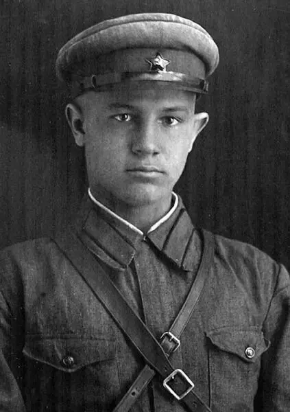 Я родился 1 июня 1922 года в городе Юрьевце Ивановской области Я как и - фото 57