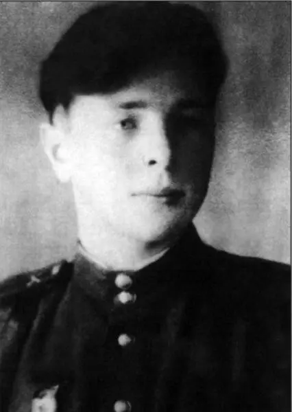 Я родился 30 мая 1922 г в г Смоленске в штабном вагоне Западного фронта - фото 65