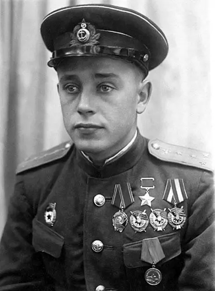 Александр Пресняков Август 1944 г Надпись на обороте Боевому другу на - фото 10
