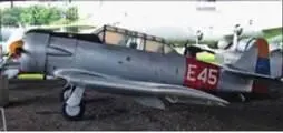 АТ6А Texan После возращения на родину французского авиационного персонала в - фото 110