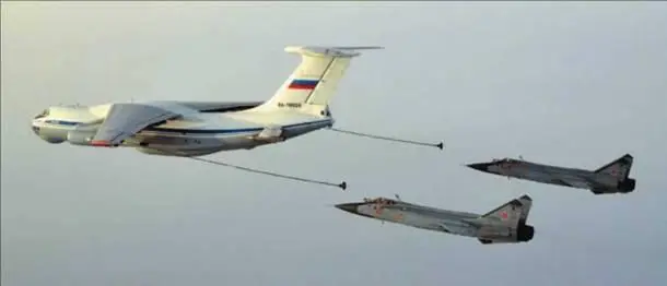 Руководитель полетами гв подполковник АА Иванин Канск 2015 г - фото 34
