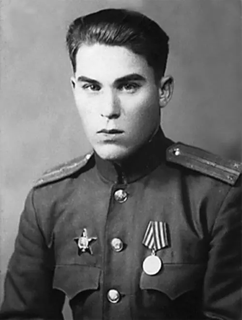 Александр Давыдов Возможно он был внебрачным сыном И В Сталина Первая - фото 31