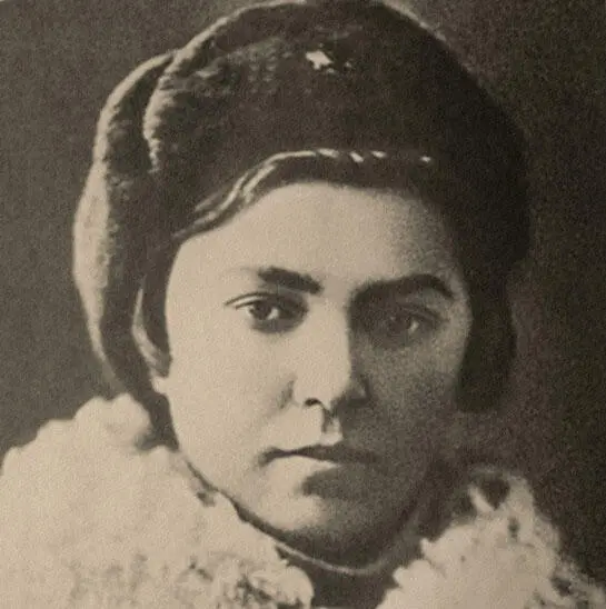 Елена Федоровна Колесова родилась 8 июня 1920 года в деревне Колесово Курбского - фото 77