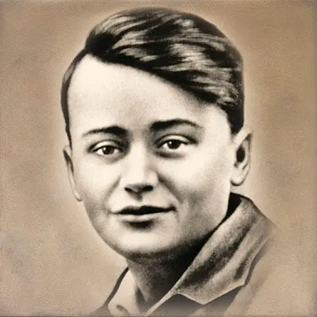 Олег Васильевич Кошевой родился 8 июня 1926 года в городе Прилуки Черниговской - фото 97