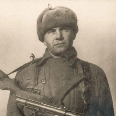Цезарь Львович Куников родился 10 23 июня 1909 года в городе РостовенаДону - фото 105