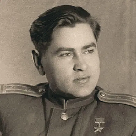 Алексей Петрович Маресьев родился 7 20 мая 1916 года в городе Камышине - фото 120