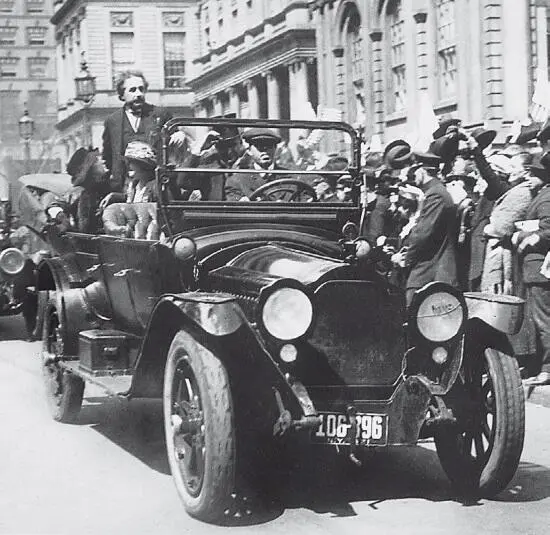 Кортеж автомобилей 4 апреля 1921 г в НьюЙорке Глава тринадцатая - фото 17