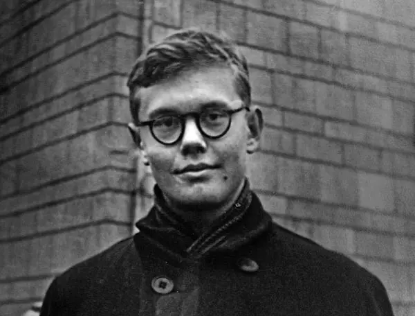 Юра Щеглов 1955 Иногда там появлялся напряженного вида человек лет - фото 7