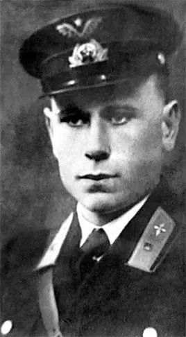 Алексей Соломатин 1942 или 1943 г Из коллекции Музея боевой славы при - фото 31