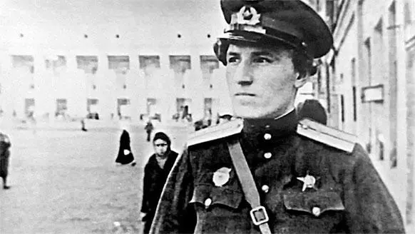 Катя Буданова Москва апрель июнь 1943 г Из коллекции Музея Тумановской - фото 38