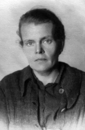 ЕВ Лангемак Павлодар 1949 г Фото из архива автора Я не знаю в чем - фото 109
