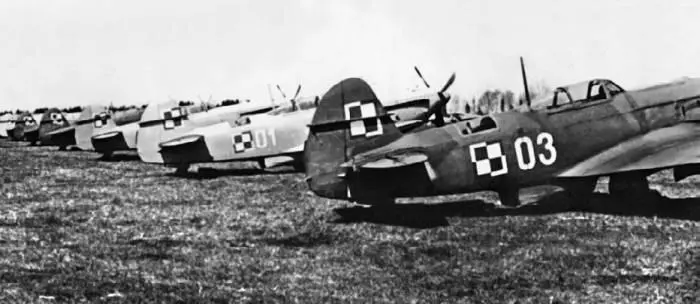 Як9П ВВС Польши Вслед за французами в 1944 году начались поставки - фото 117