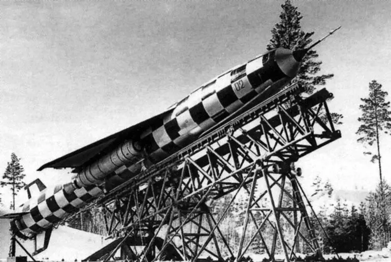 Бросковые испытания крылатой ракеты П20 Ракета разрабатывалась по классической - фото 78