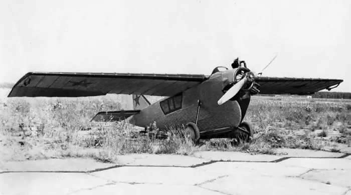Первый цельнометаллический самолет АНТ2 Опытный самолет построили на заводе - фото 1