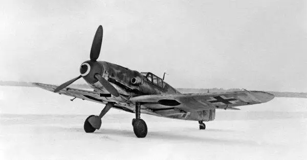 Трехточечный истребитель Мессершмитт Bf 109G2 Недостаточная мощность - фото 18