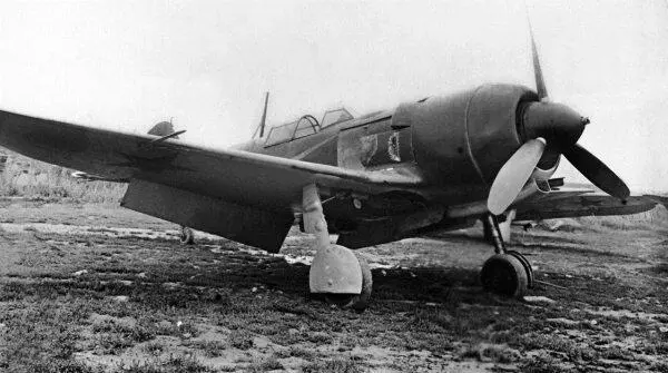 Ла5ФТК 1943 г В мае 1943 года на аэродром выкатили первую машину с мотором - фото 65