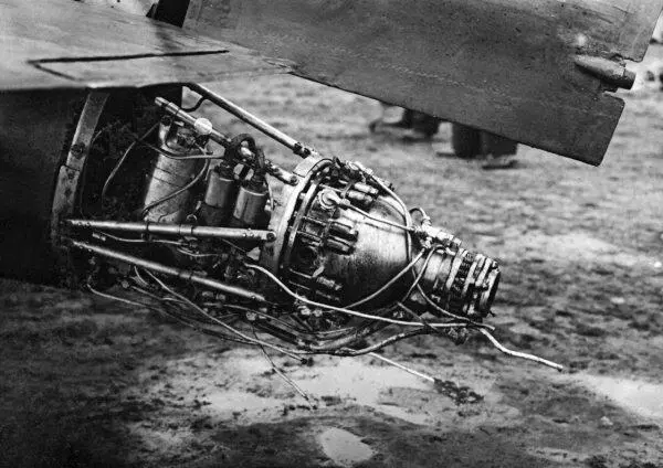 Размещение ЖРД РД1ХЗ на самолете Ла7Р2 Максимальный прирост скорости - фото 89