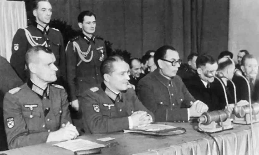 15 Берлин 18 ноября 1944 года Конференция КОНР в Европахаус генералмайор - фото 23