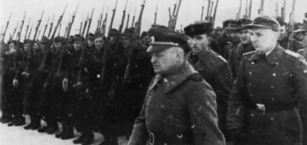 22 23 24 Мюнсинген 10 февраля 1945 года принятие генералом Власовым - фото 31
