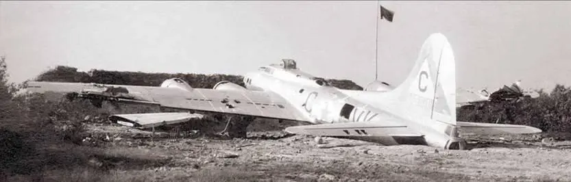 Бомбардировщик В17G из 45й тбад АДД на испытаниях Аэродром Балбасово 1947 - фото 138