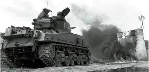 Огнеметный танк M4A3R3 на базе танка Шерман в Корее 1968 год КОНТЕКСТ В - фото 9