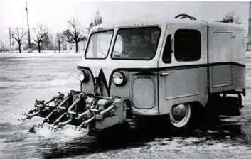 1958 Тротуароуборочная машина Т1 со скалывателем льда на передней навеске и - фото 10