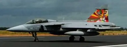 Продолжительность первого вылета в зависимости от поставленных задач составляла - фото 108