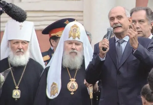 На церемонии перезахоронения праха АИ Деникина ИА Ильина и их супруг в - фото 138