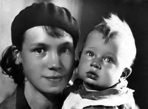 В июне 1936го к папе в Томск наконец смогла выбраться сестра Маргарита - фото 118