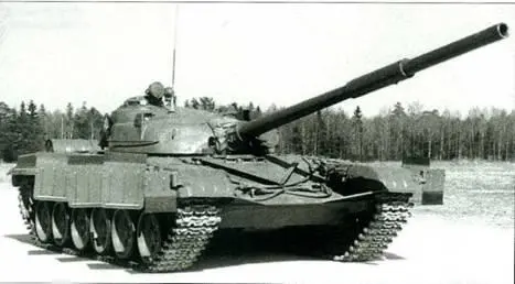 Опытный танк Объект 172М Танки Т72 с установленным ОПВТ преодолевают - фото 16