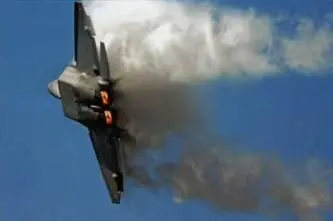 Топливо на самолете F22A используется JP8 общей массой 8200 кг размещается - фото 127