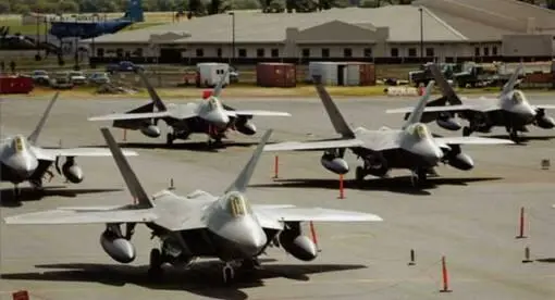 Топливо на самолете F22A используется JP8 общей массой 8200 кг размещается - фото 128