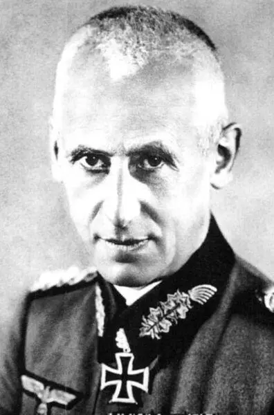 Командующий немецкой 4й танковой армией генералполковник Герман Гот Эффект - фото 14