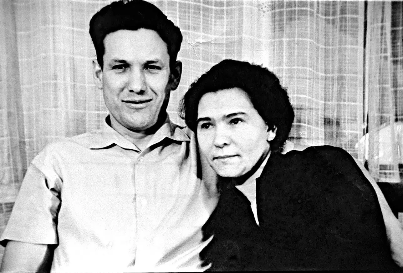 Борис и Наина Ельцины начало 1960х Архив семьи Ельциных Дочери Ельциных в - фото 12