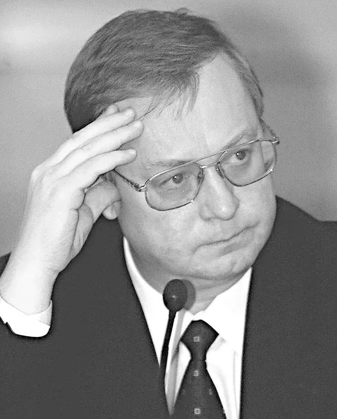 Сергей Степашин предпоследний ельцинский премьер июнь 1999 AP ImagesМихаил - фото 51