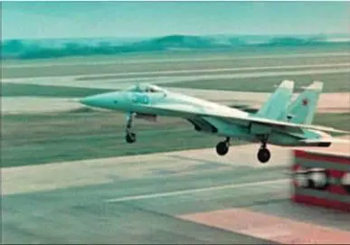 В 1982 г с января по май на самолете выполнялись доработки под установку - фото 116