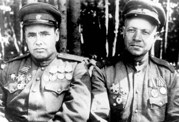 Командир 187го гвардейского стрелкового полка гвардии подполковник Пронин АА - фото 67