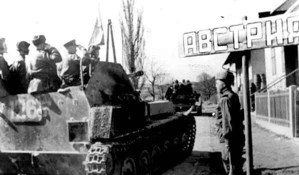 Вступление советских войск на территорию Австрии Апрель 1945 г Медицинские - фото 75