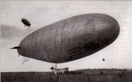 Дирижабль CCCPB3 Красная звезда 1933 г К концу августа почти весь проект - фото 56