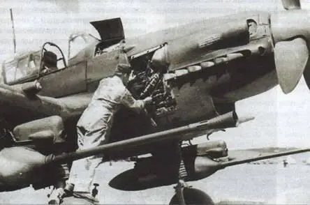 Обслуживание самолета Ju 87G10 том что это вариант G1 свидетельствуют - фото 107